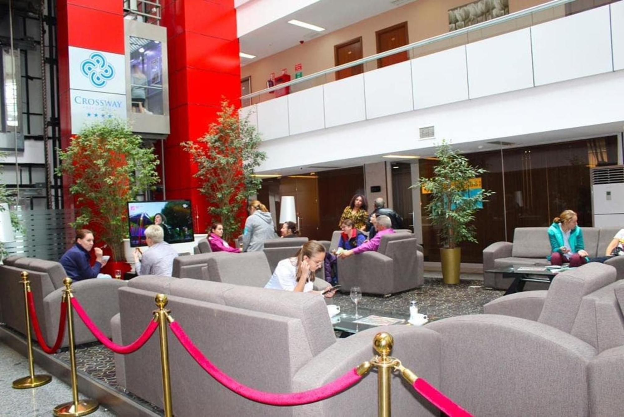 Crossway Hotel Masazir Экстерьер фото